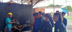Mahasiswa Semester II Teknik Mesin Politeknik Amamapare Lakukan Kunjungan Ke LPK Nawaripi.