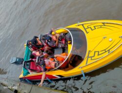 POS SAR ASMAT| Long Boat tujuan Primapun-Samendoro Tenggelam, 7 Orang selamat 1 Orang dalam pencarian TIM.