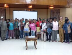 Puluhan Kontraktor| Mama Mama Papua Mendatangi Kantor DPRD Mimika.