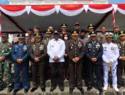 DENGAN KHIDMAT, DANDIM 1710/MIMIKA IKUTI UPACARA PERINGATAN HUT KE 77 TNI TAHUN 2022