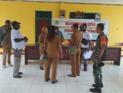 DUKUNG KEMAJUAN KAMPUNG BINAAN, BABINSA KORAMIL 1710-03/KUALA KENCANA DAMPINGI TIM DPMDK DALAM RANGKA SURVEY LOKASI PEMEKARAN KAMPUNG