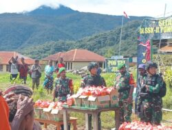 PERINGATI HARI SUMPAH PEMUDA DAN HUT YONIF 405/SK, BABINSA KORAMIL 1710-05/JILA BERSAMA SATGAS YONIF 405/SK BAGI-BAGIKAN SEMBAKO