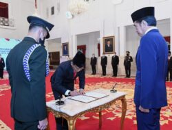 Presiden Jokowi Saksikan Pengucapan Janji Johanis Tanak sebagai Wakil Ketua KPK