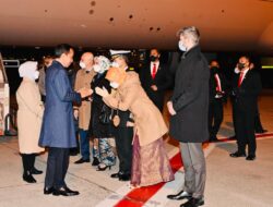Presiden Jokowi dan Ibu Iriana Tiba di Brussels