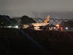 Flash News| Pesawat Milik TNI AU Tergelincir Di Bandara Mosez Kilangin Timika.
