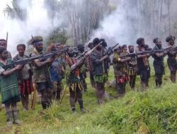 Anak Dan Remaja Jadi Tameng, Gerombolan KST Serang TNI