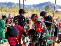 Satgas Yonif Raider 631/Atg Berikan Layanan Kesehatan Bagi Masyarakat di Papua