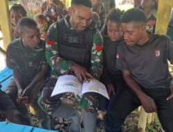 “Kelas Pintar Mbua diserbu pelajar; Satgas Yonif PR 433/JS membantu kesenjangan Pendidikan di Distrik Mbua”