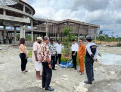Menang Gugatan Fransiskus Pinimet Pemilik Lahan Kantor DPMK Timika,Minta Pemerintah Segera Bayar Ganti Rugi.