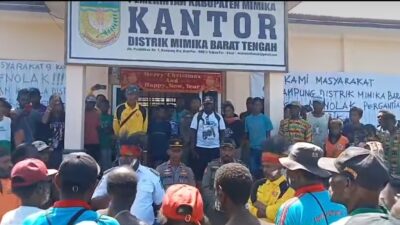 Kapala Distrik Kena Rolling,Warga Kampung Mimika Barat Tengah Ancam Boikot Pemilu 2024.
