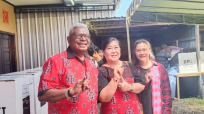 Wakil Bupati Mimika Ikuti Pencoblosan di TPS 006