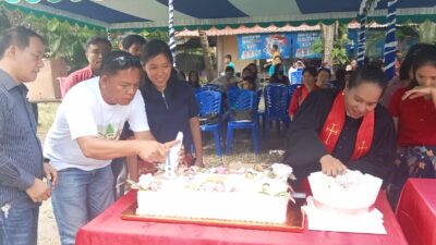Jemaat GKI Imanuel Timika Adakan Ibadah Padang dan Berbagai Perlombaan Rayakan HUT Ke-8