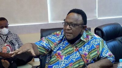 STOP Buka Kebun SAWIT, Kembalikan Tanah Adat dan Atur Bagi Hasil Oleh John NR Gobai