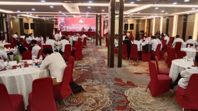 KPU Prov.Papua Tengah Rapat Evaluasi Pengelolaan Keuangan