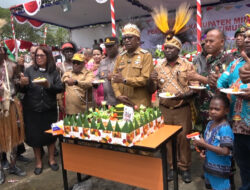 Bupati Mimika (JR) Apresiasi HUT Mapurujaya ke-48