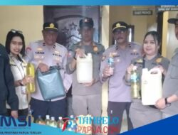 Polsek Kawasan Pelabuhan Pomako dan Satpol PP Amankan Miras Lokal Jenis Sopi