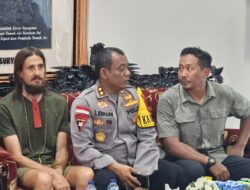 Dikabarkan Pilot Susi Air Philip Mark Telah Di Bebaskan