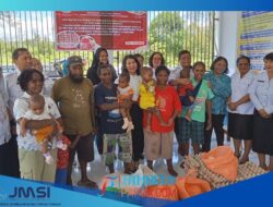 Disnak dan Keswan Pemkab Mimika Serahkan Bantuan Telur dan Daging Ayam Bagi Warga Asli Papua di Karya Kencana,Kapus Karang Senang”Penanganan Stunting Butuh Kolaborasi Semua Pihak”