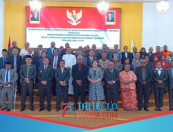 DPRK Mimika Tetapkan Johannes Rettob Dan Emanuel Kemong Sebagai Bupati Mimika