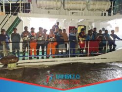 Tim SAR Gabungan Basarnas Evakuasi 6 Kru KMN Antero Bintang dengan Selamat