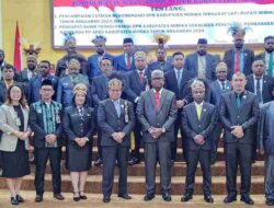 Paripirna IV Massa Sidang II DPRK Mimika Menerima LKPJ dan PP-APBD Tahun Anggaran 2024