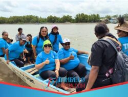 Sukacita Natal dan Menjelang Hari Ibu: TP PKK Berbagi Kasih di Nawaripi dan Kekwa