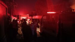 Headline: Kebakaran Hebat Sebuah Rumah, di Kelurahan Timika Indah