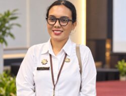 Kepala Distrik Mimika Baru Merlyn Temorubun Sampaikan Permohonan Maaf, 11 Ruas Jalan Akan Ditingkatkan